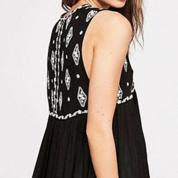 Free People XS Embroidered Boho Sleeveless Floral Blouse​​​ - Picture 3 of 13